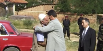Dokumenti i shtatorit 1999: Hashim Thaçi shkoi në Prekaz për të kërkuar mbështetje nga Rifat Jashari