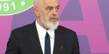 Rama thërret mbledhje urgjente me ministrat dhe deputetët e Tiranës