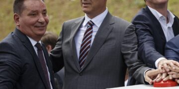 Lekaj për Thaçin: Kosovës i duhesh më shumë se kurrë më parë