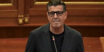 Haziri, për VV-në: Prej kujt po e mbrojnë Kosovën? Prej themeluesve të kësaj Republike?