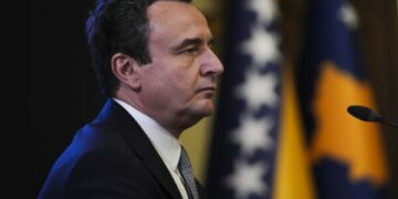 Grafite me përmbajtje kanosëse me jetë për kryeministrin Kurti në veri të Mitrovicës