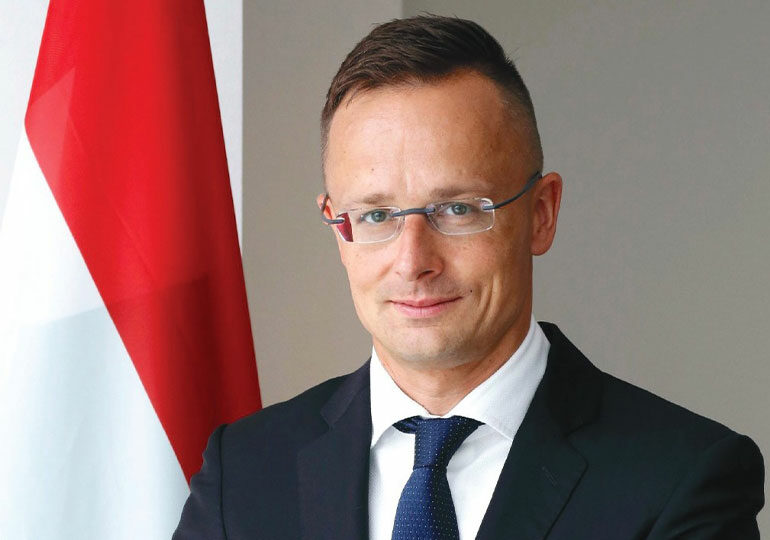 Ministri hungarez: Jemi të detyruar të blejmë naftën ruse