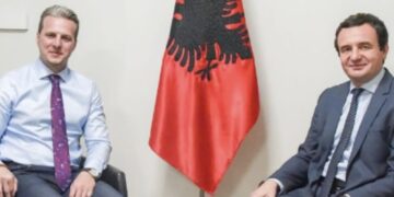 Arifi tallet keq me Kurtin: “Dallime” me Amerikën kanë Putini, Xi dhe Kim Jong Un