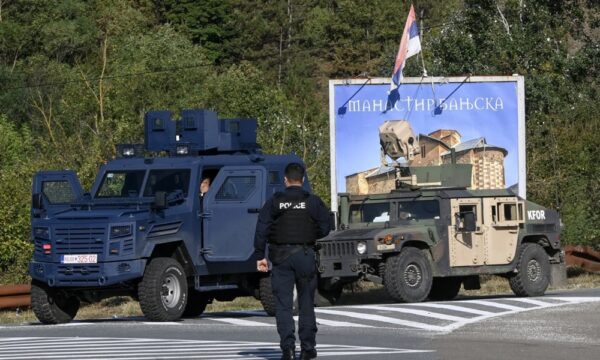 Dy vjet pas sul’mit në Banjskë, ambasada britanike kërkon që Radoiçiq të dalë para drejtësisë
