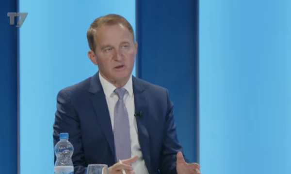“E kemi zgjidhë përfundimisht problemin me qentë endacakë – Sheshi, Tregu”, Ferit Idrizi numëron punët e kryera në Vushtrri