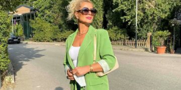 Kjo është mamaja atraktive e Festa Qoqajt