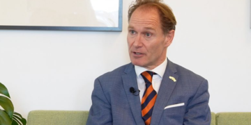 Ambasadori i Suedisë: E mbështes Kosovën çdo ditë, por jo sonte