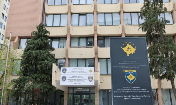Arrestohet R.D., dyshohet për krime lufte kundër popullsisë civile gjatë luftës në Kosovë