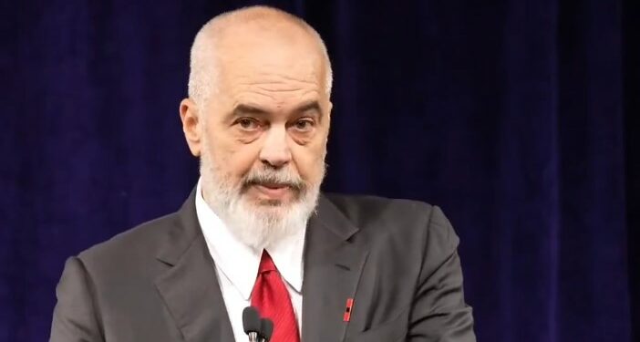Edi Rama zbulon se çfarë i tha Diella pas seancës parlamentare