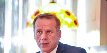 Arifi: E vetmja qeveri me të cilën nuk bashkëpunon Amerika, është e Kurtit