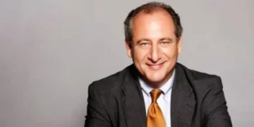 Eksperti amerikan për dëshminë e James Rubin në Hagë: Fjalët e tij kanë peshë të madhe