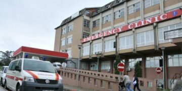 Të lënduarit në aksidentin afër Sllatinës janë në gjendje stabile