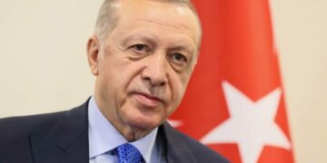 Erdogan zbulon bisedat me Zelenskyn dhe Putin