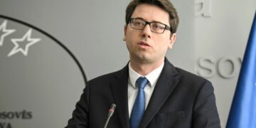 Hekuran Murati e “lanson” një postim për rritje ekonomike, për t’i “demantuar pretendimet opozitare”