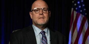 Hovenier: Deklaratat e Kurtit kundër Gjykatës Kushtetuese çuan në pezullimin e Dialogut Strategjik