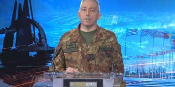 Komandanti i KFOR-it i raporton në seli të NATO-së: Gjendja në Kosovë stabile, por ka rrezik shpërthimesh të papritura