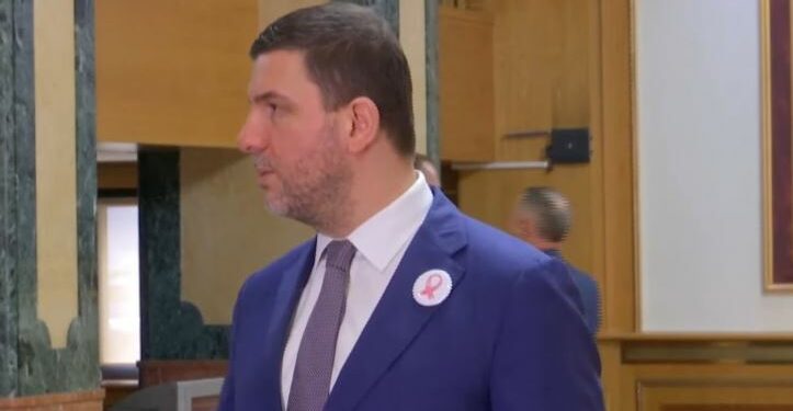 Krasniqi pas zgjedhjes së Rashiq: Shpresojmë të mos ketë lëndë të re në Kushtetuese, të ecim drejt zgjedhjeve të reja