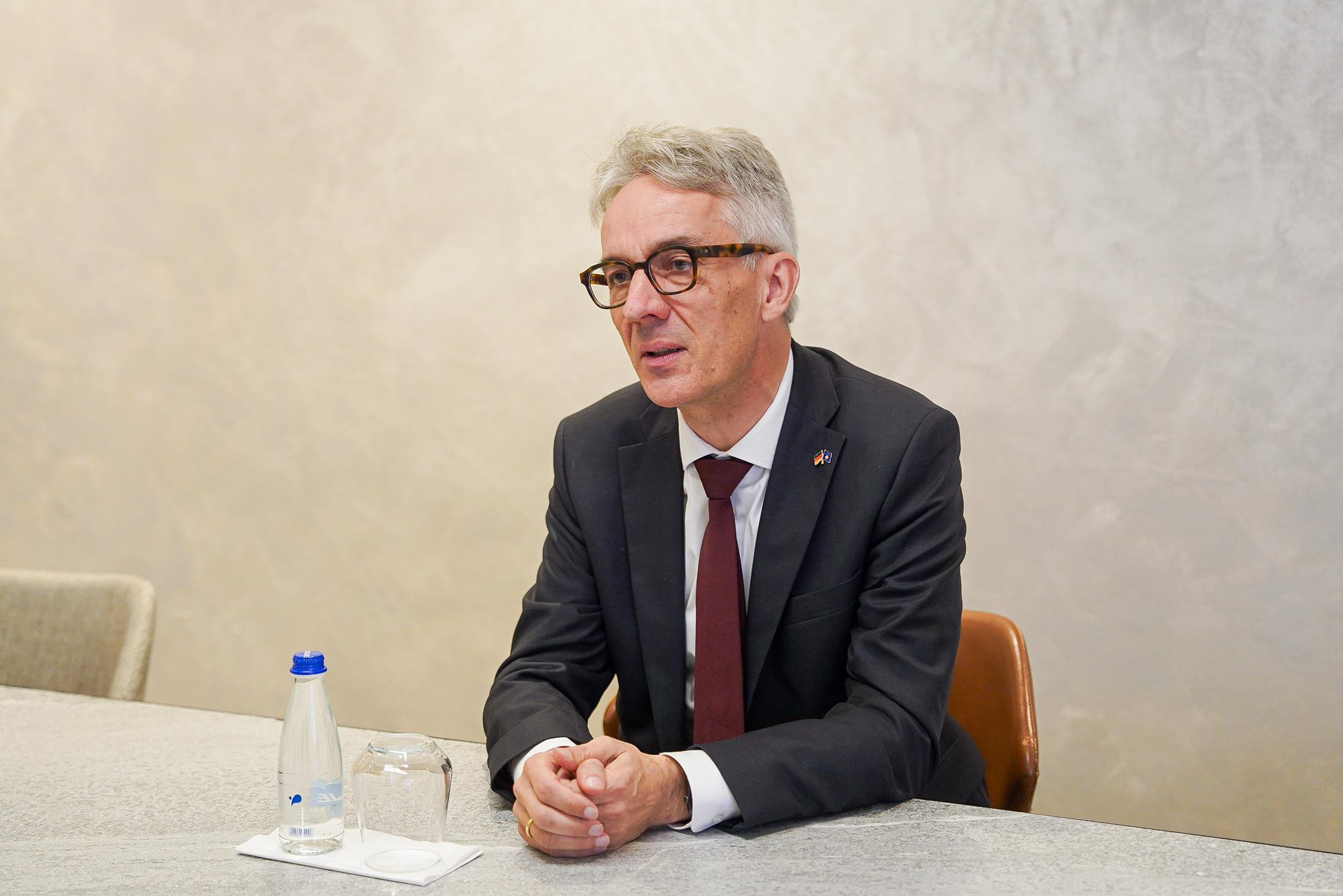 Ambasadori i ri gjerman: Shpresoj që së shpejti Kosova do të ketë një qeveri për bashkëpunim të ngushtë