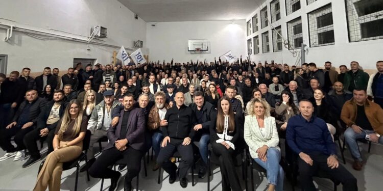 Pjesëmarrje ‘rekord’ në tubimin e Ramiz Lladrovcit në Shkollën “Rasim Kiçina”