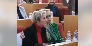“Hup atje, mos mu afro”- Ardita Sinani eskalon ndaj zyrtarit komunal në Preshevë