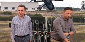 Kush i ka meritat për dronët nga Turqia? Kurti tha se u porositën dhjetorin e vitit të kaluar, Mehaj thotë “e bëra unë kontratën”