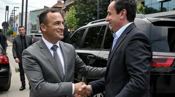 Deputeti i VV-së i bindur se Vetëvendosje do ta krijoj qeverinë deri të dielën, paralajmëron marrëveshje