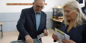 Shaqir Totaj: Të tregojmë kulturë demokratike dhe të fitojë qytetaria