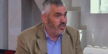 Mulla Osmani akuzon Ministrinë e Mbrojtjes për “padrejtësi” ndaj vajzës së tij: Ia fshehën dokumentet e aplikimit