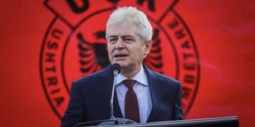 Ahmeti: Kurti ndërhyri edhe në zgjedhjet lokale në Maqedoninë e Veriut, por s’u ndihmon më gjë VLEN-it