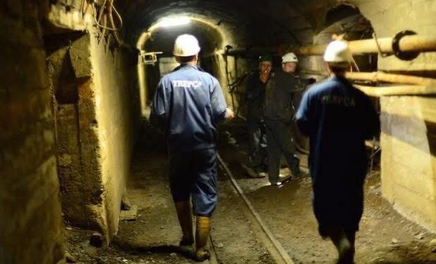 Skandaloze: “Trepça” largon nga puna invaliden e luftës së UÇK-së, familjare e dëshmorit
