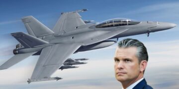 “Reuters”: Sekretari i Mbrojtjes ia ka dhënë dritën e gjelbër aeroplanit të ri luftarak të Marinës së ShBA-së