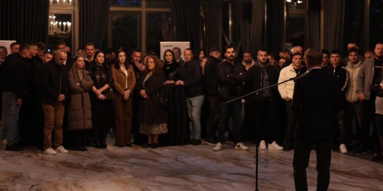 Rinia në përkrahje të Ferit Idrizit