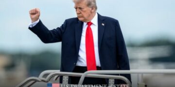 Pas nënshkrimit për Gazën në Egjipt, DASH e shpërndan grafikën me “luftërat” që ndali Trump, edhe Kosova e Serbia aty