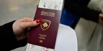 Pasaportat më të fuqishme: e Kosovës bie katër vende më poshtë në renditje