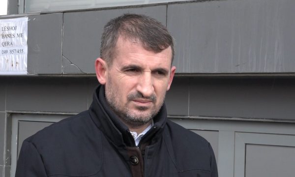 Ehat Miftaraj thotë se vetëm “liderucat” s’kanë shkuar në protestën e sotme në Tiranë