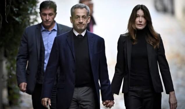 Ish-presidenti francez Nicolas Sarkozy arrin në burg për të nisur dënimin 5 vjeçar