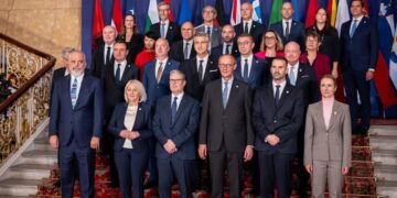 Publikohet fotoja familjare nga Samiti i Procesit të Berlinit në Londër