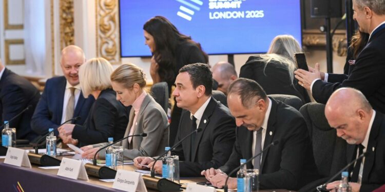 Kurti në Procesin e Berlinit: Radoiçiqi e ka pranuar përgjegjësinë, por fqinji ynë armiqësor s’po e ndëshkon