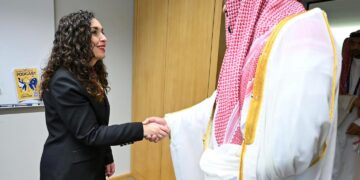 Osmani flet me ministrin e Arabisë Saudite për tërheqjen e investimeve të reja në Kosovë