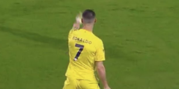 Ronaldo e shënon golin e 950-të në karrierë, Al Nassr fiton ndaj Al Hazem