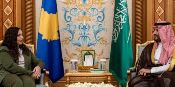 Presidentja Osmani kërkoi viza elektronike për kosovarët gjatë takimit me Princin e Kurorës Saudite