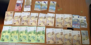 10-vjeçari në Ferizaj e gjen kuletën me mbi 1 mijë euro në rrugë, e dorëzon në Polici