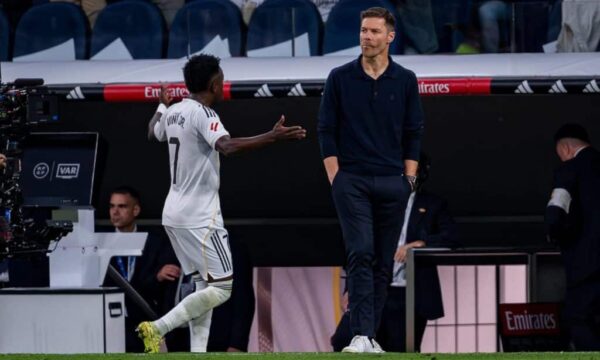 Nuk ka mosmarrëveshje mes Xabi Alonsos dhe Viniciusit