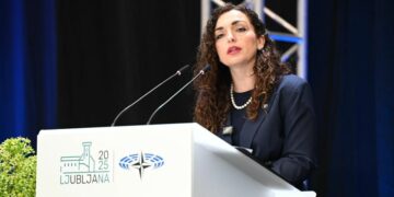 Presidentja pas pranimit të çmimit në Lubjanë: Rruga e paqes në Kosovë u arrit nga burrat e gratë