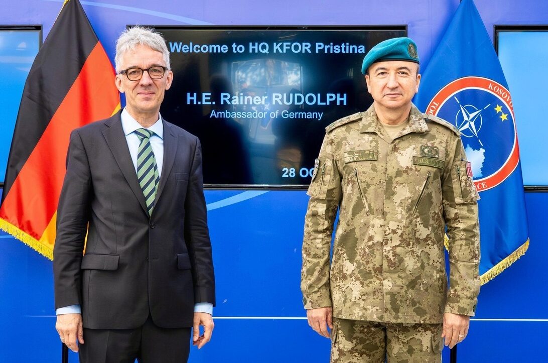 Ambasada gjermane: KFOR-i mbetet shtyllë kryesore e sigurisë dhe stabilitetit në Ballkanin Perëndimor
