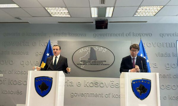 Pse i rriten pensionet e shtesat në këtë kohë, Kurti: Më mirë tash se nuk e dimë a do të ketë qeveri të re sivjet apo vitin tjetër