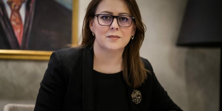 “Ja pse e votuam Rashiqin”, flet Hykmete Bajrami