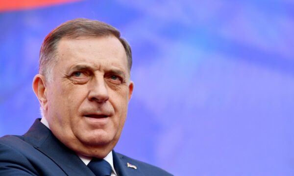 SHBA-ja e heq Millorad Dodikun nga lista e zezë