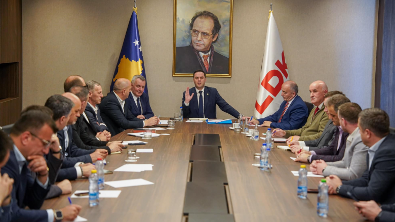 Miratimi i buxhetit dhe vendimet tjera të qeverisë në detyrë sot, LDK: Akt i paprecedent politik, përpjekje e dëshpëruar për blerje votash