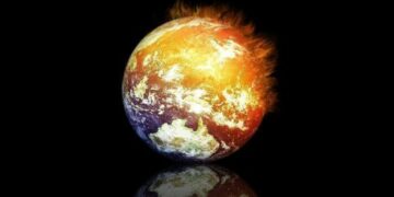 Ngrohja globale, akullnajat e Zvicrës shkrijnë me shpejtësi të madhe